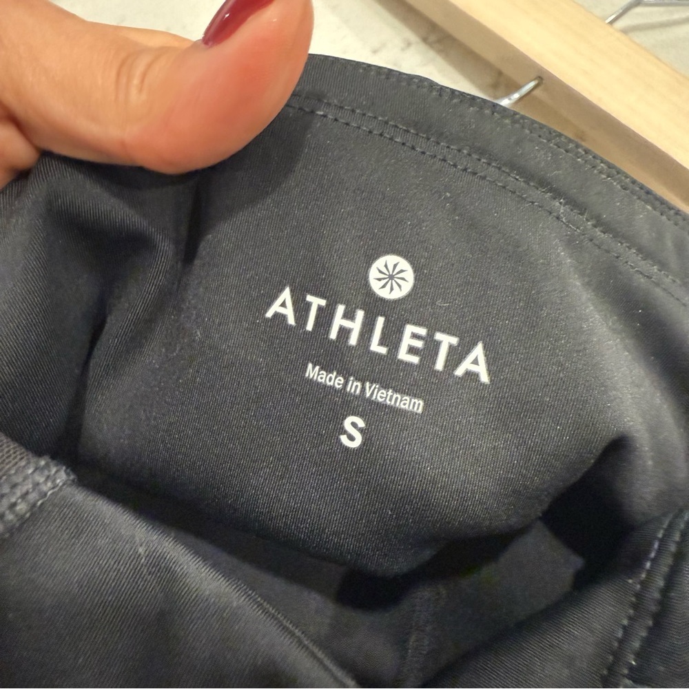 Athleta- Moonlight Precision 7/8 Black/Grey Floral Tights- S - Picture 7 of 8